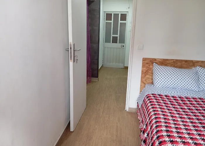 Estrela View Apartmemt Covilha בית אירוח *